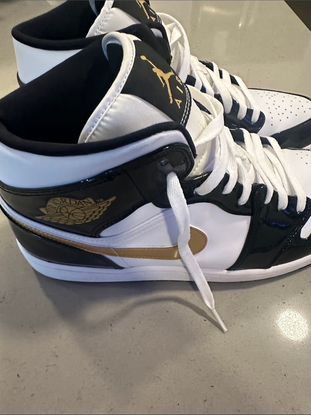 Nike Air Jordan 1 Mid — White, Black & Gold - Picture 3 of 5